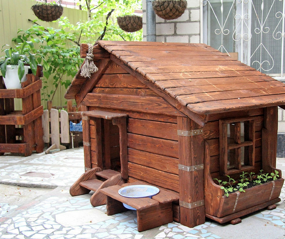 Dřevěná bouda pro psy