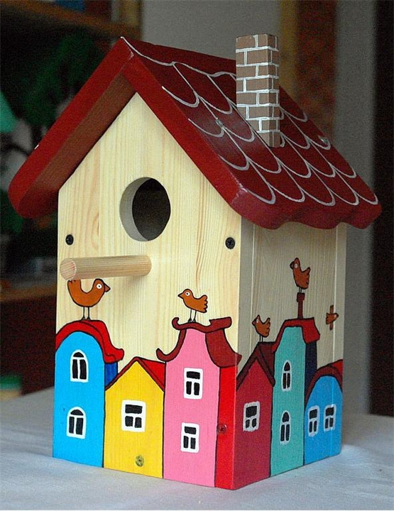 Birdhouse made of wood