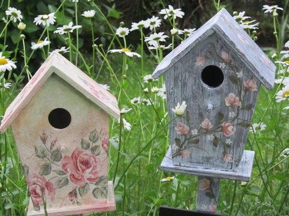 Birdhouse made of wood