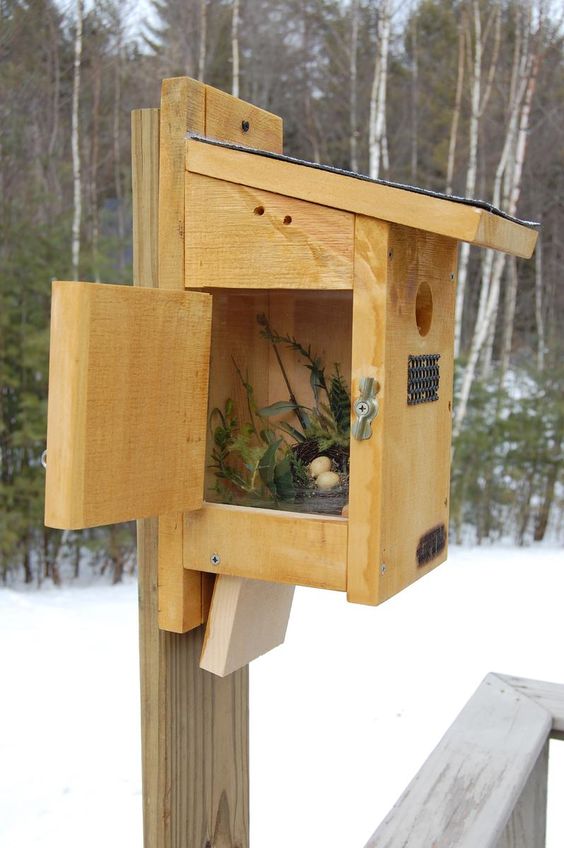 Birdhouse made of wood