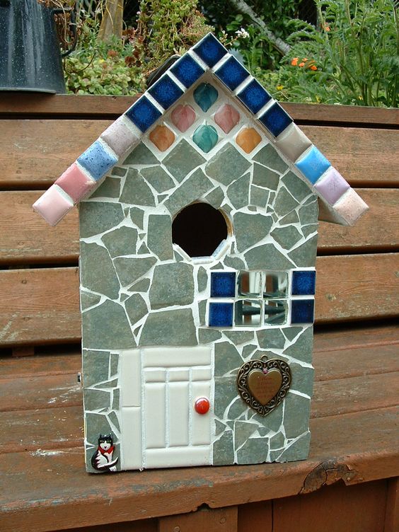 Birdhouse decor