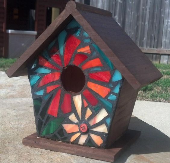 Birdhouse decor