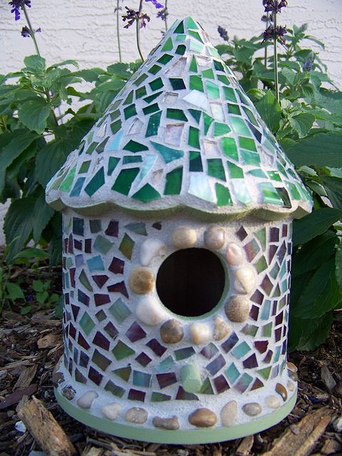 Birdhouse decor