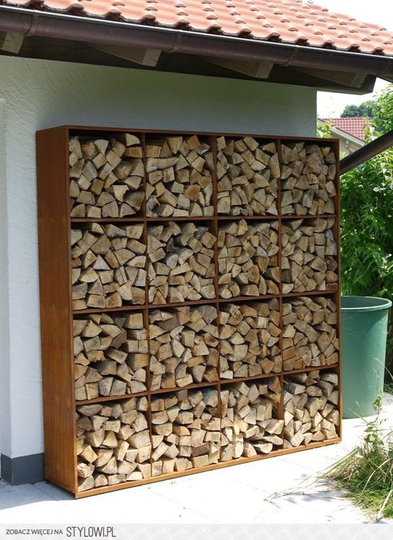 How to stack firewood