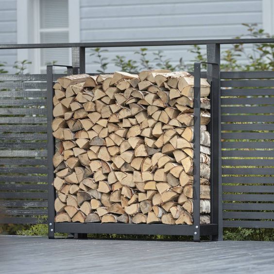 How to stack firewood