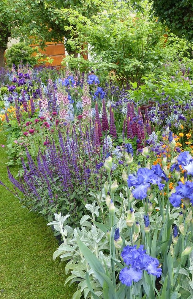 Landscaping of a garden plot