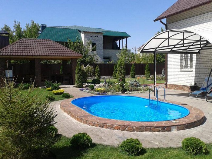 Swimming pool for summer cottages