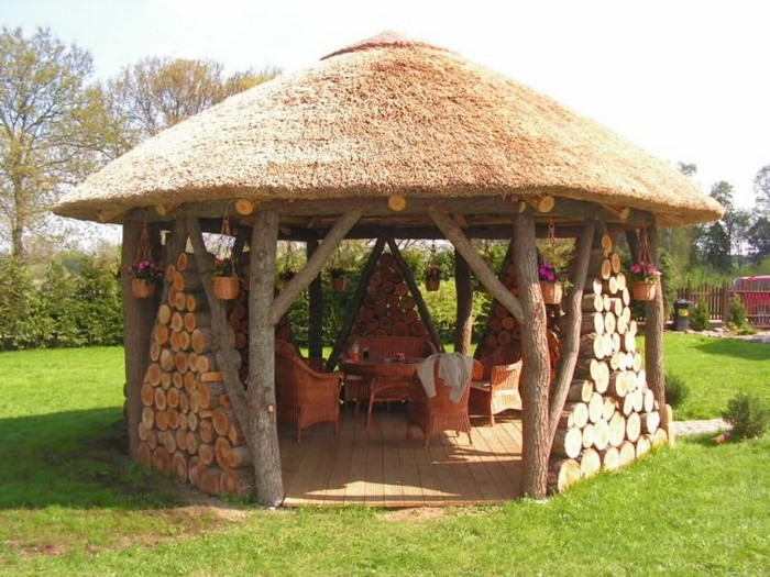 Gazebo made of logs